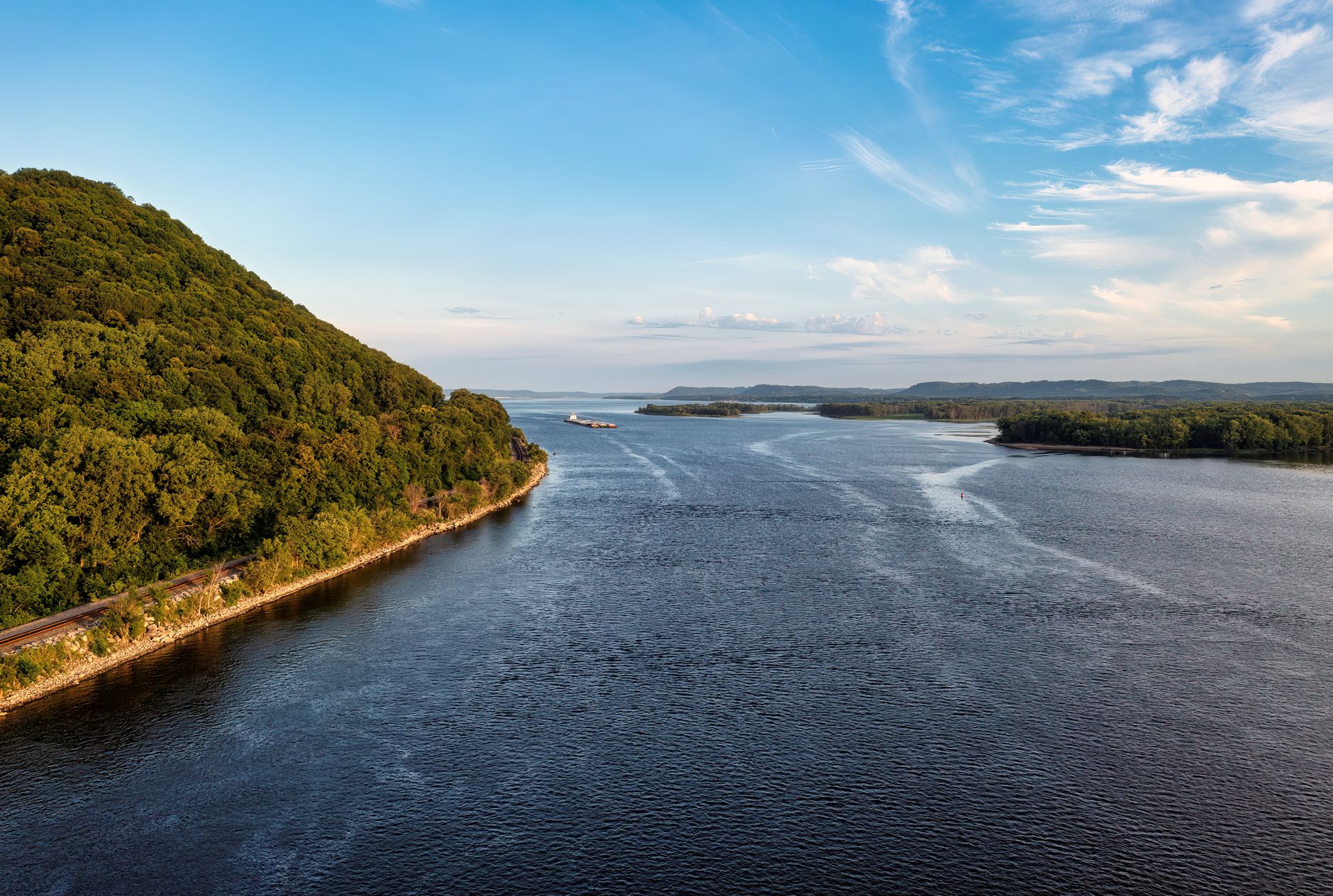 tri state river landscape
