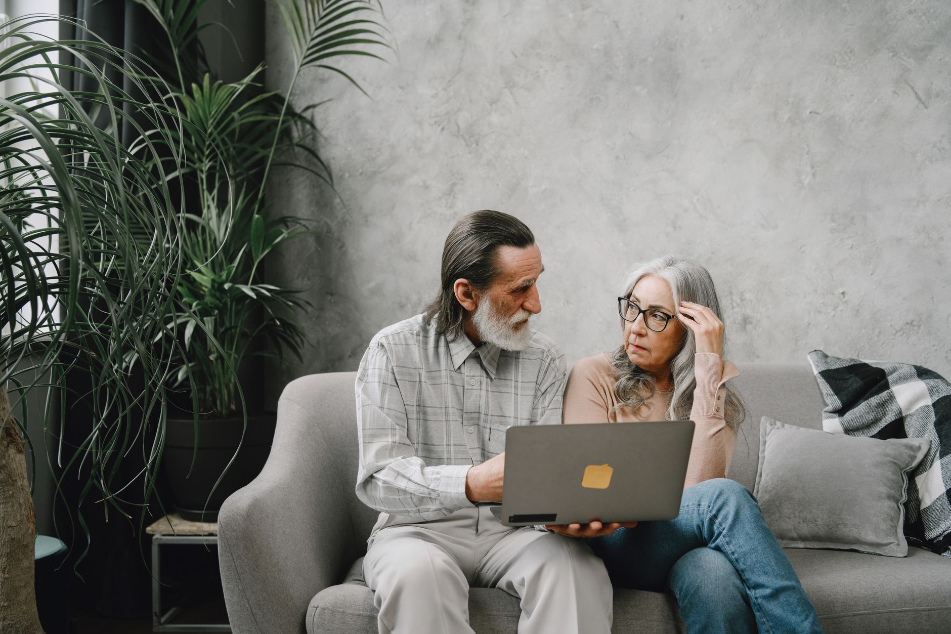 retiree financial planning home