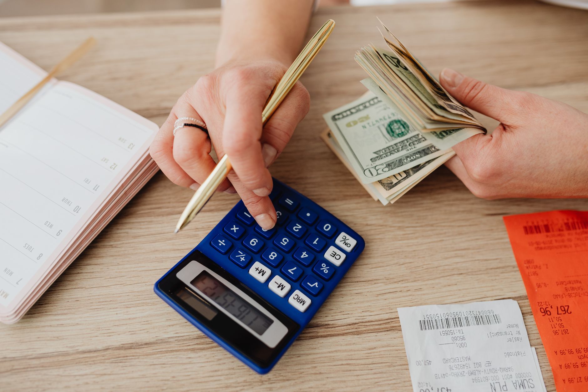 Budget and finance planning for Ohio fixed income insurance management