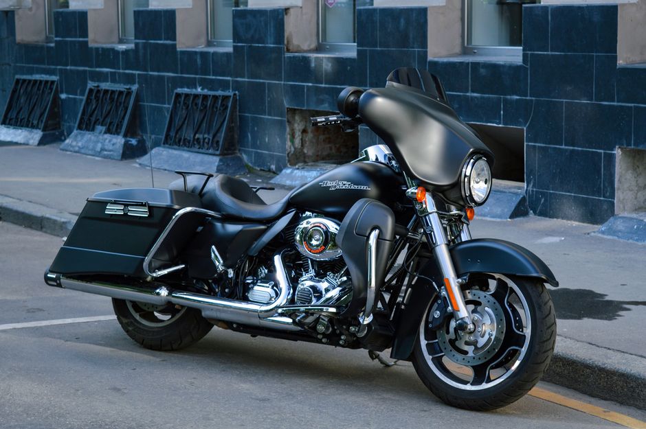 Motorcycle cruiser on Ohio scenic route