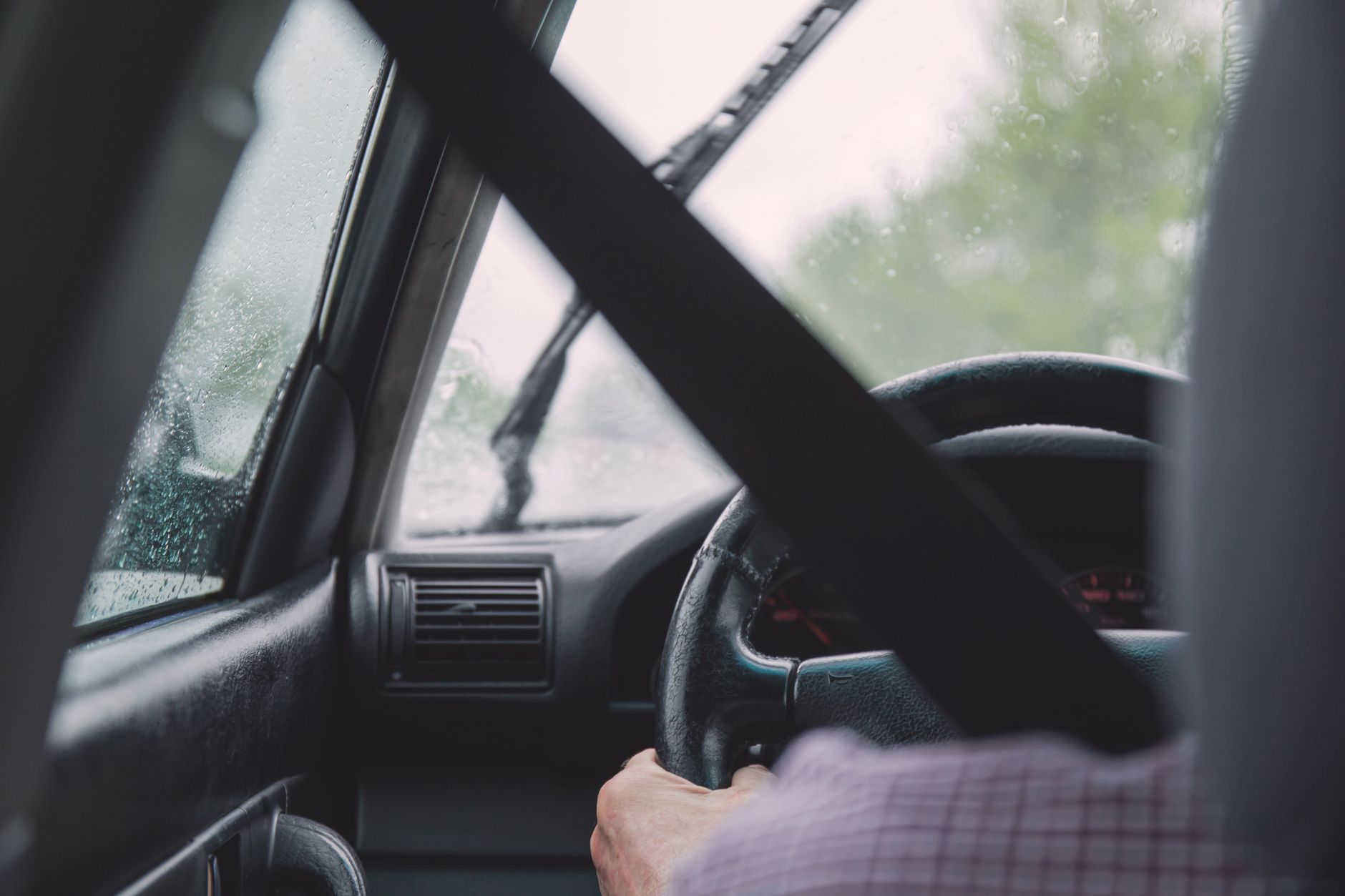 Safe Ohio driver qualifying for insurance discounts