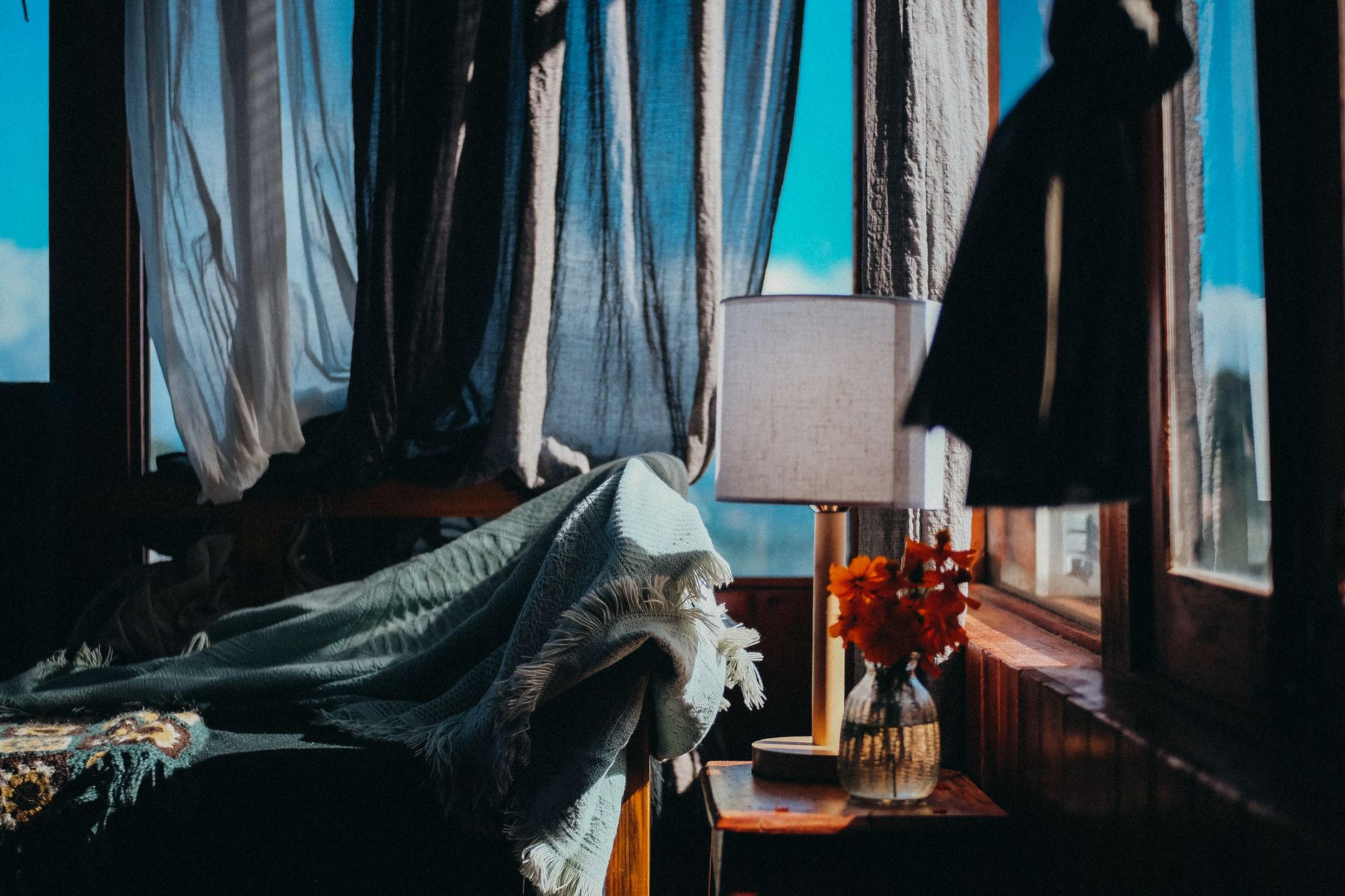Cozy apartment room for Ohio senior renters insurance