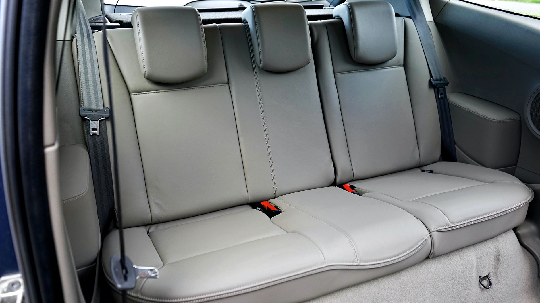 Leather rear seats in a car