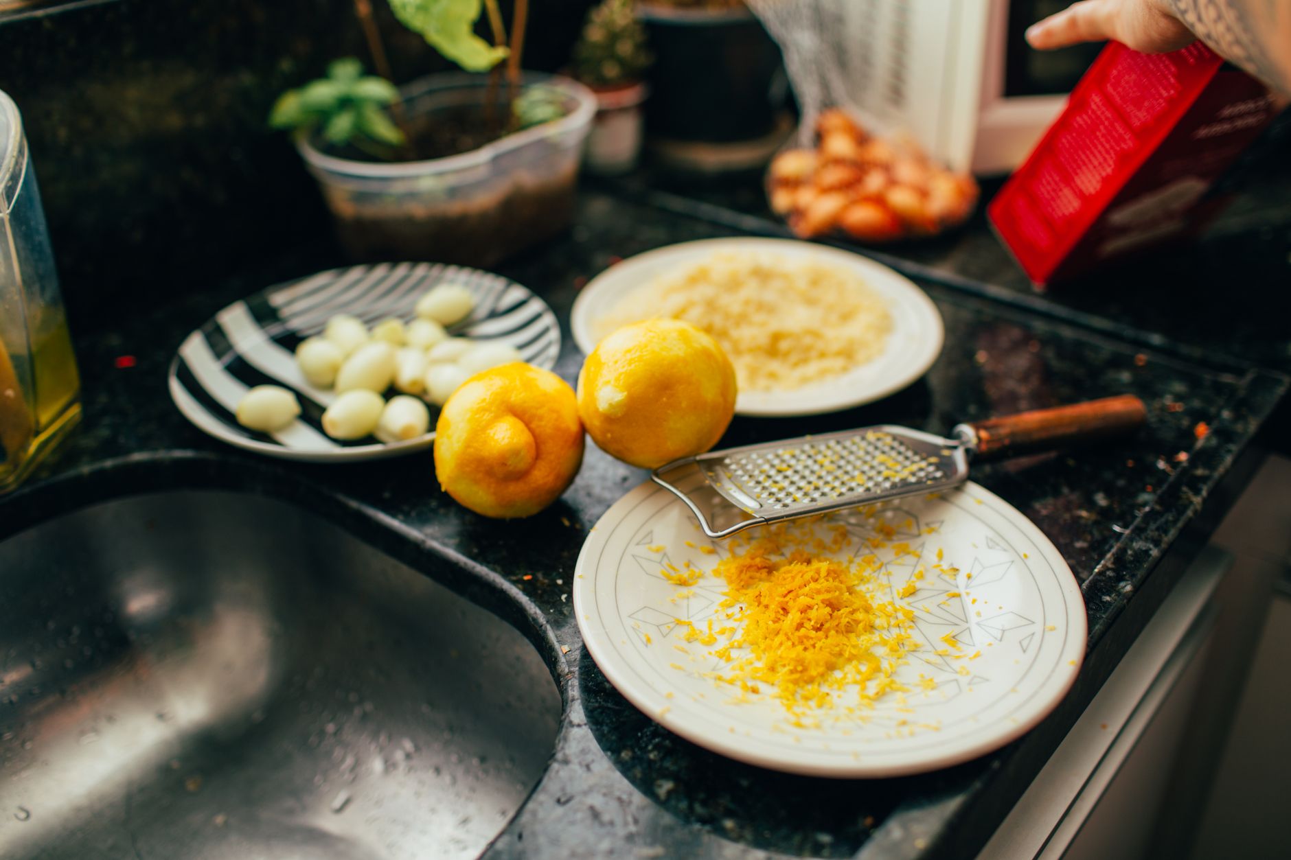 Fresh lemons ready for zesting
