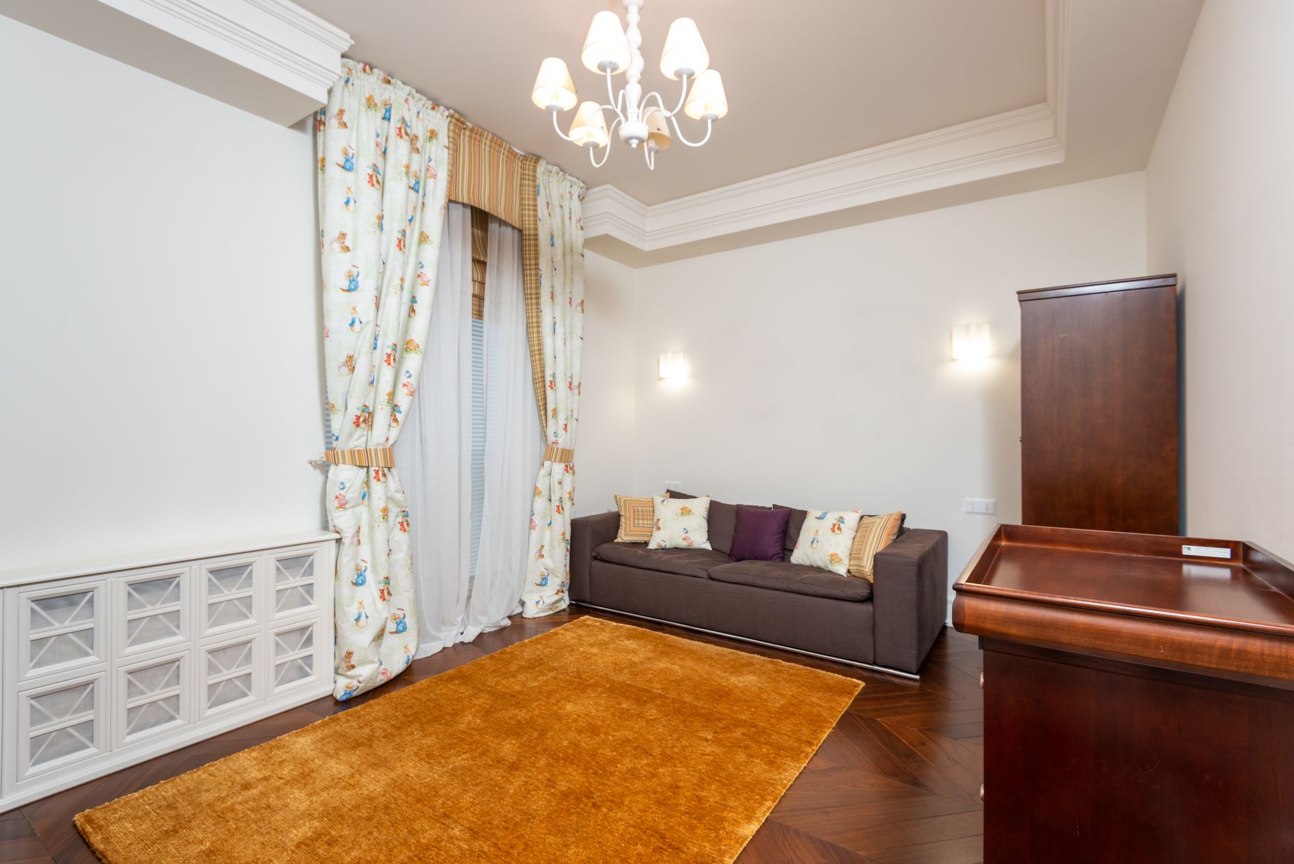 A carpeted living room