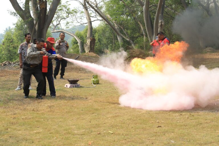 Best fire extinguisher for home: a red fire extinguisher ready for use