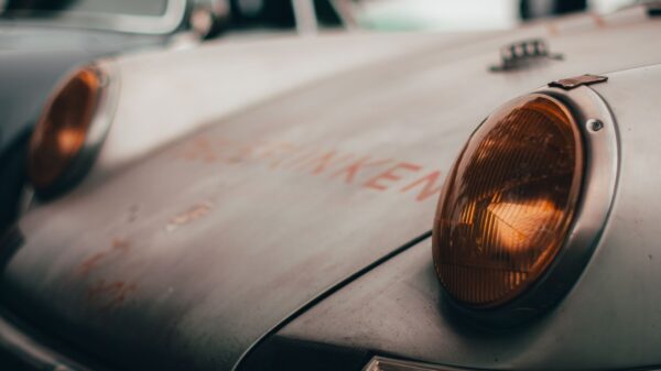 Best headlight restoration kit: a close view of a car headlight lens