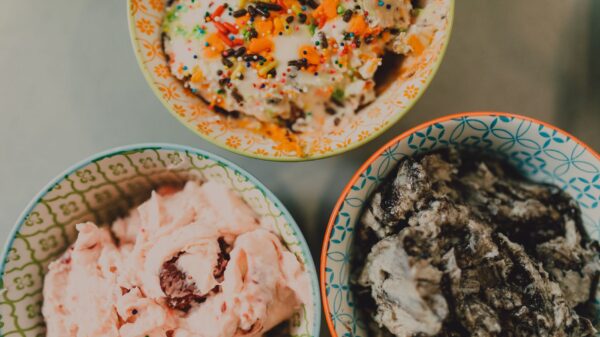 Best ice cream maker: scoops of homemade ice cream in a bowl