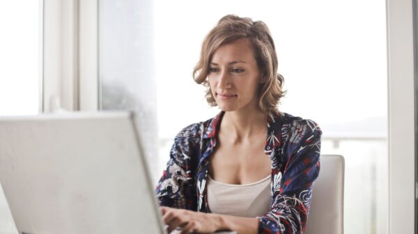 Best laptop stand: a tidy home office desk