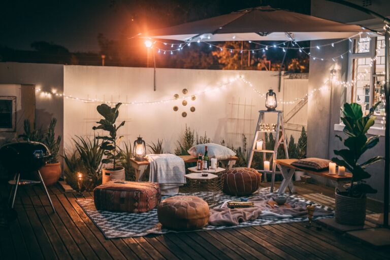 Best outdoor rug: a patterned rug under outdoor patio furniture