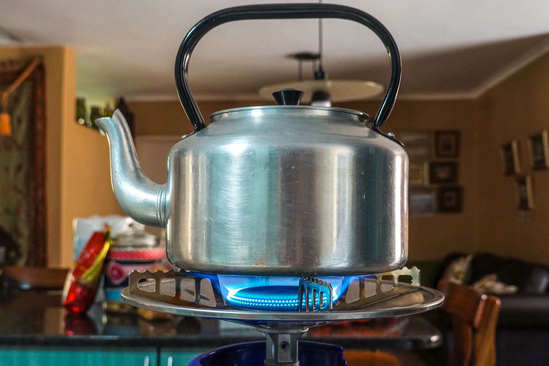 Best stovetop tea kettle: a kettle on a kitchen stove
