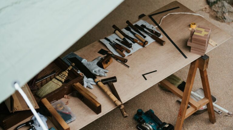 Best tool belt guide: hand tools laid out on a workbench
